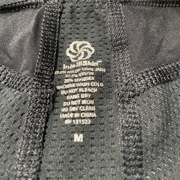 Intelliskin posture correcting shirt. Medium. - Picture 3 of 3